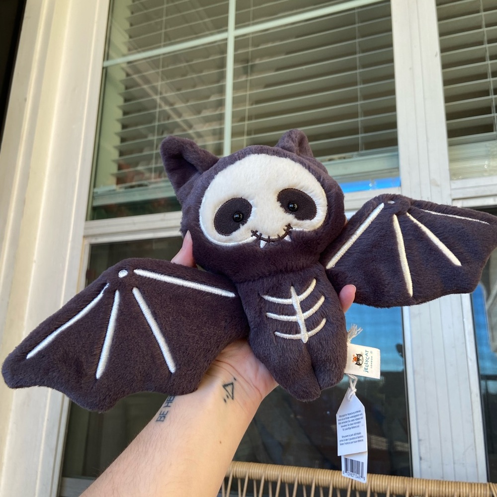 SOLD! NWT Skelebat Jim Jellycat 🦇 Retired Halloween 2023 Collection